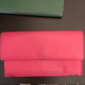 Pink Gucci wallet